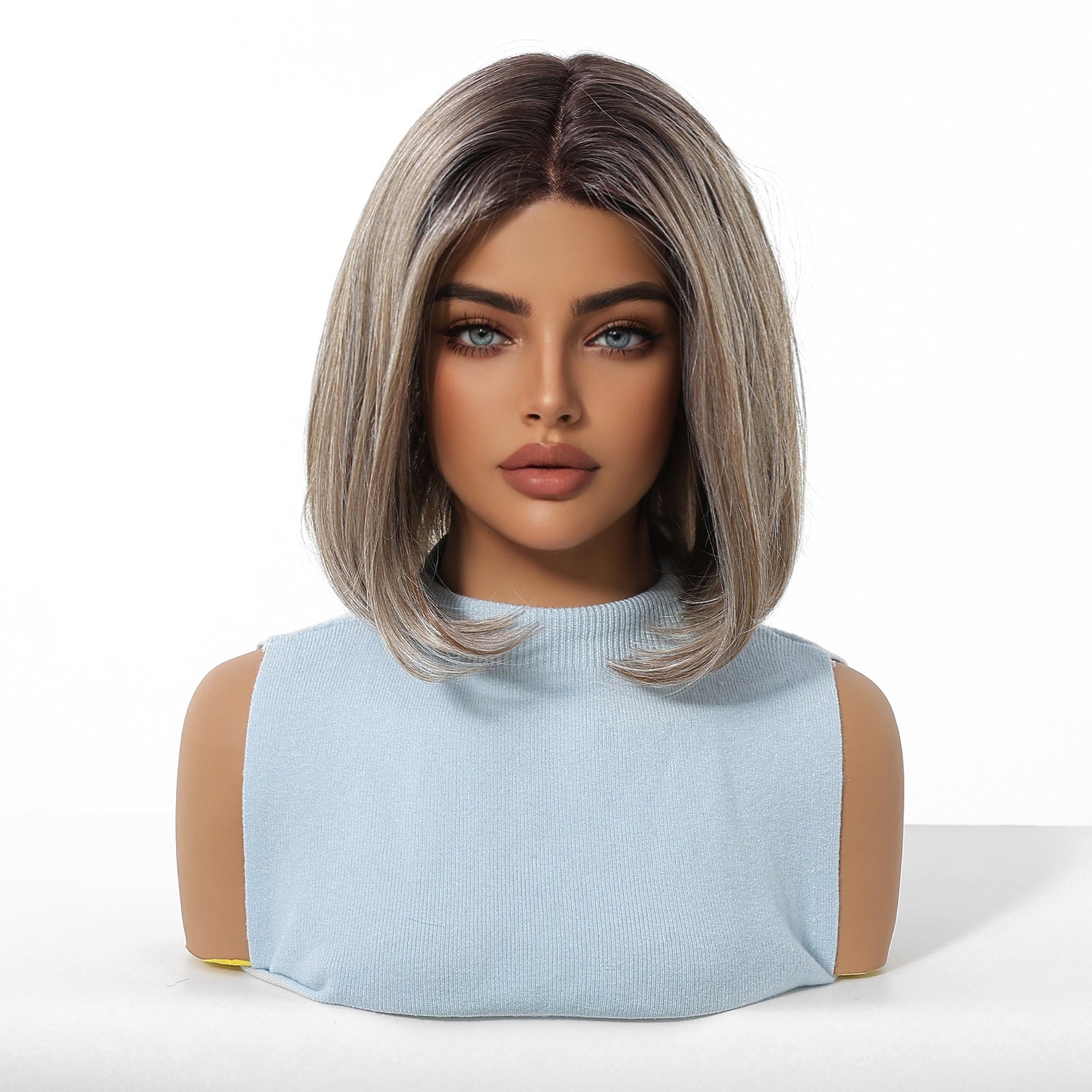 MONO Silvery Blonde Short Bob 10