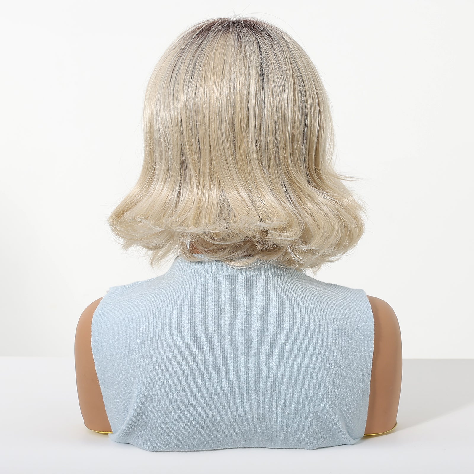 MONO Blonde Medium Curly 10